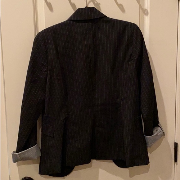 Pin stripe kick pleat blazer - Picture 6 of 9